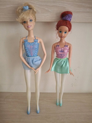 Disney ballerina dolls like new