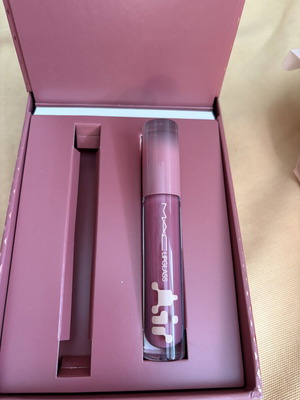 Mac Lipglass Air μη κολλώδες γκλος, απόχρωση shiny teddy