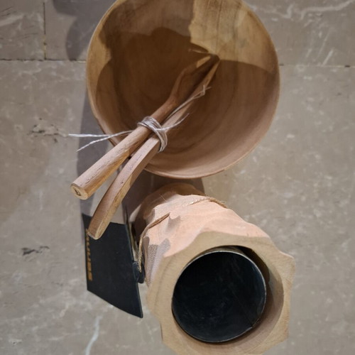 Muubs wooden serving set with bowl, cutlery and ceramic salt shaker