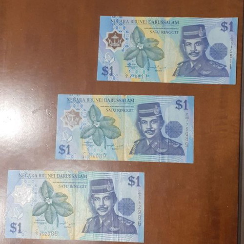 Foreign old collectible banknotes used, pack of 10 pieces