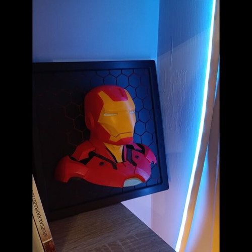 Iron Man wall frame printed in 3D and hand-painted like new