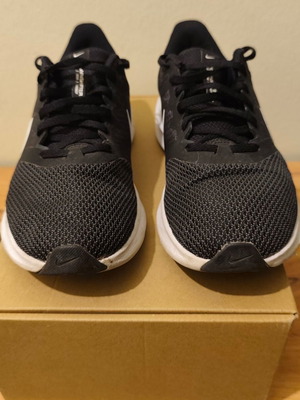Nike Downshifter 11 athletic shoes used, women's size 40.5