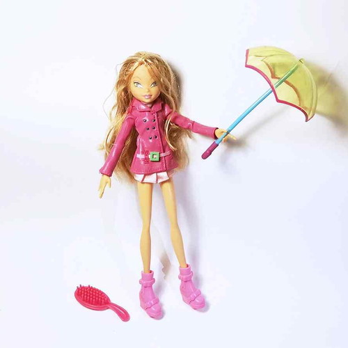 Winx Club Umbrella Flora doll 2007 Mattel used with accessories