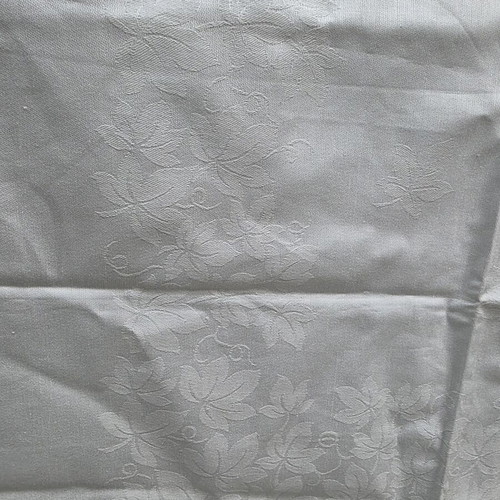 Tablecloth with embossed design new