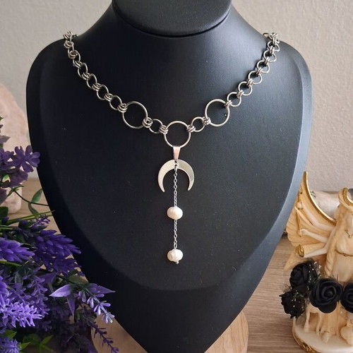 Handmade Stainless Steel Chainmail Choker with Pendant and Fresh Water Pearls