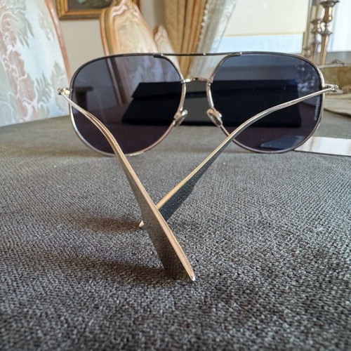 Christian Dior women sunglasses new, silver metal frame, black lens