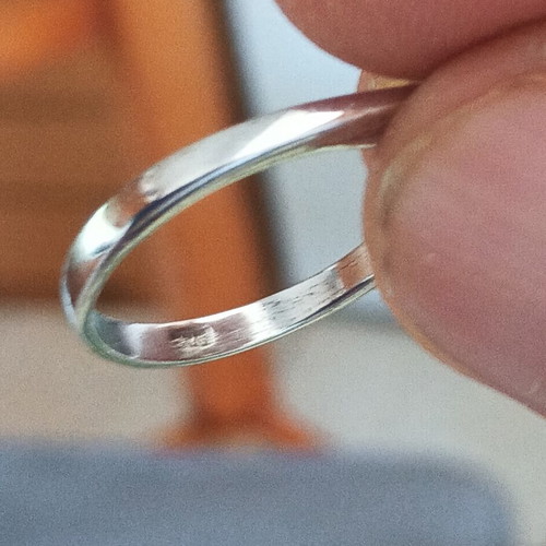 Women's silver ring 925 with red stone 6g size 47/48 like new