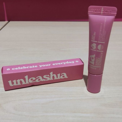 Unleashia Sunset Dazzle Gloss Balm 10g new