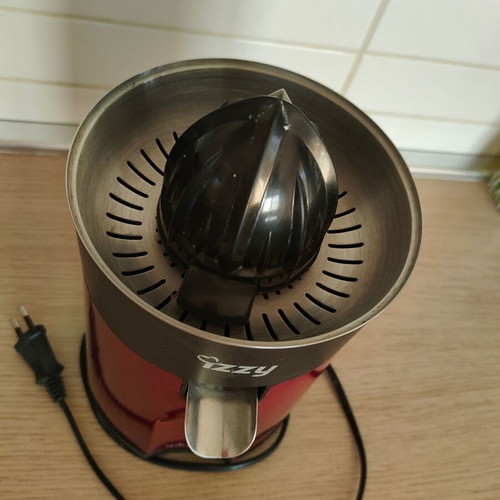 Izzy Electric Juicer IZ-6300 Spicy Red used
