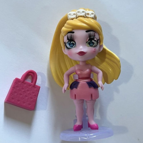 Zombaes forever Shop Till You Drop figure like new with accessories and box
