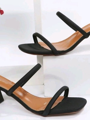 Black sandals new, 7 cm heel, comfortable and elegant