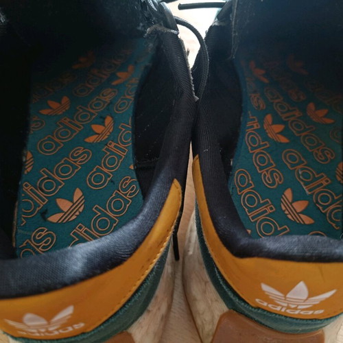 Adidas Retropy E5 No 42 athletic shoes used, memory foam insole multicolor