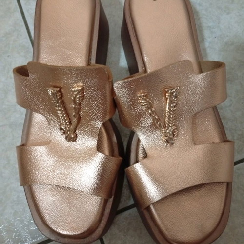 Flatform slippers gold like new, size 41