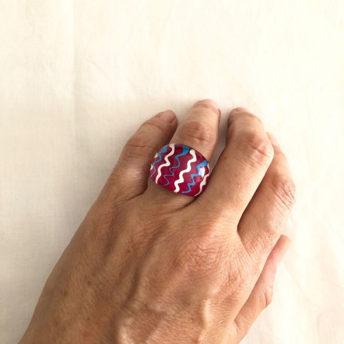 Acrylic ring red 80’s like new