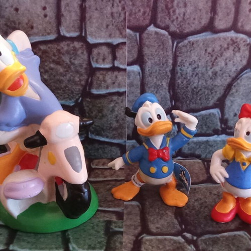 Disney Donald Duck and Daisy Duck figures set like new, vintage