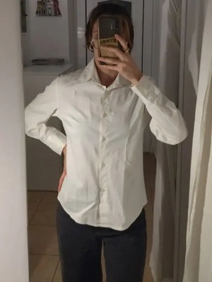 White shirt used, size S, classic fitted style