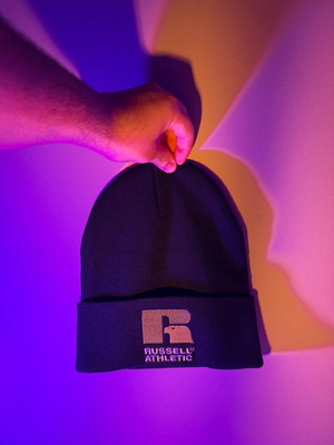 Russel Athletic x Pull And Bear beanie like new, unisex, black