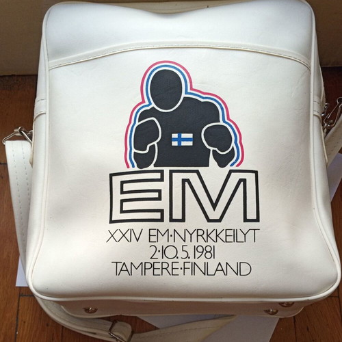 Boxing bag from Finland tournament May 1981 like new collectible