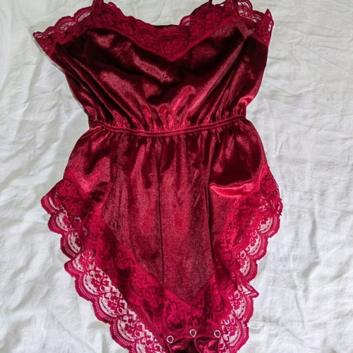 Babydoll satin burgundy Primavera new XL