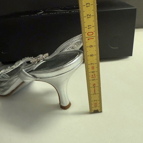 Thomas silver heels like new, size 38
