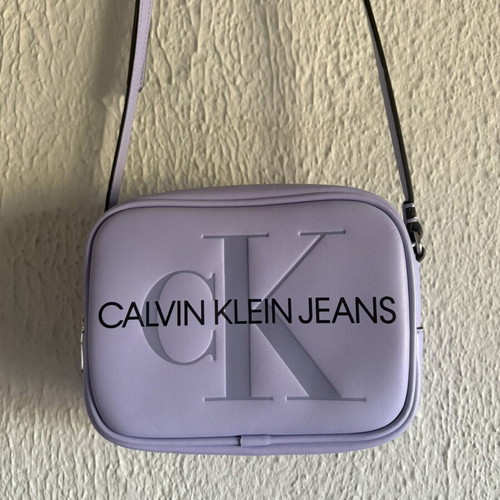 Calvin Klein lilac crossbody bag like new