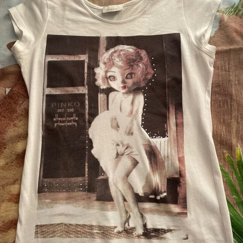 Pinko kids t-shirt white with Marilyn Monroe print and strass, used