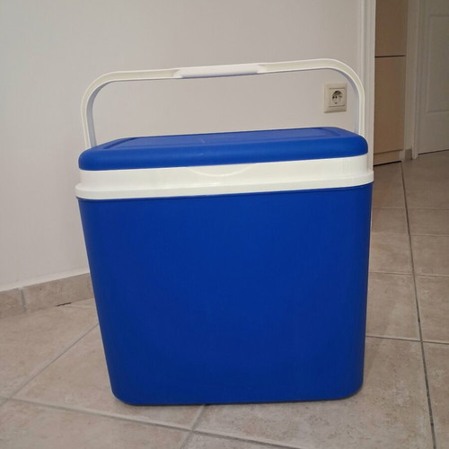 Portable Beach Cooler 36L new condition