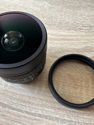 Sigma 8mm f/3.5 EX DG Fisheye lens for Nikon DSLR like new