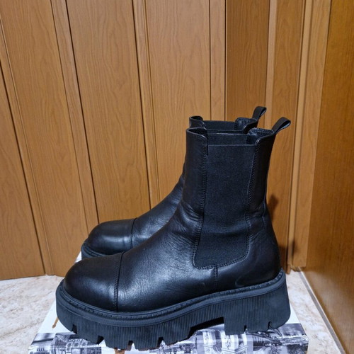 Gianna Kazakou women's boots No 41 new, black leather