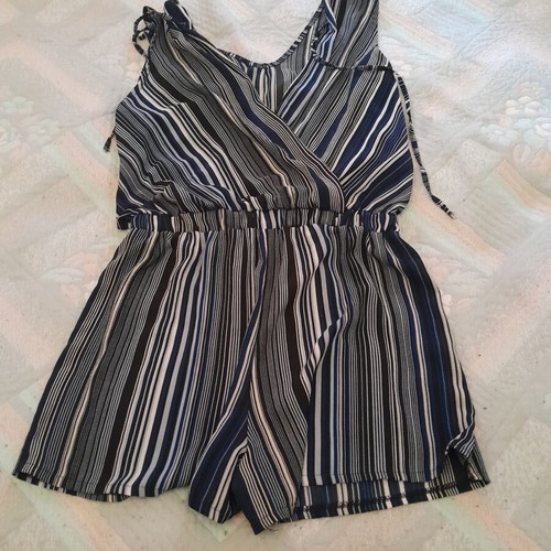 Shorts romper like new, size L 40 12