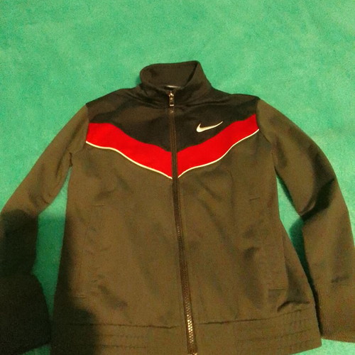 Nike sports jacket unisex 8-10Y like new, gray and red
