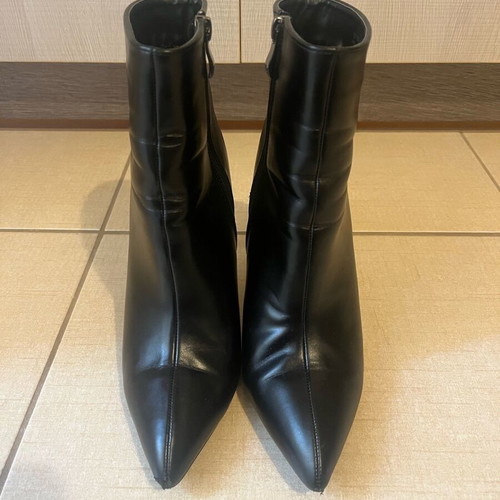 Migato black ankle boots like new with zipper, heel 10 cm, size 38