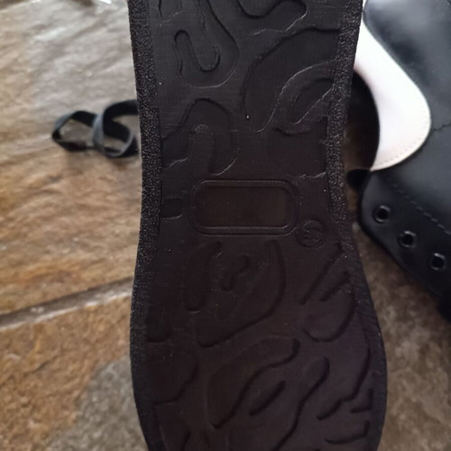Casual shoes like new, size 43, black and white