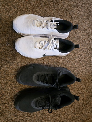 Nike athletic shoes like new, size 47.5, two pairs