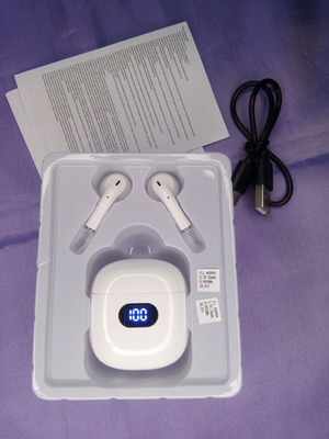 Bluetooth Безжични Слушалки Нови със Сензорно Управление и Hi-Fi Стерео