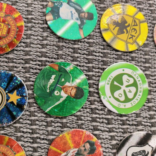 Football tazos very old, pack of 26, in very good condition