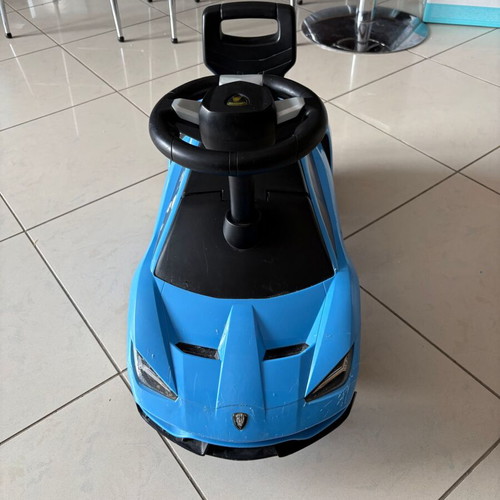Lamborghini Ride-On Car used, blue/black