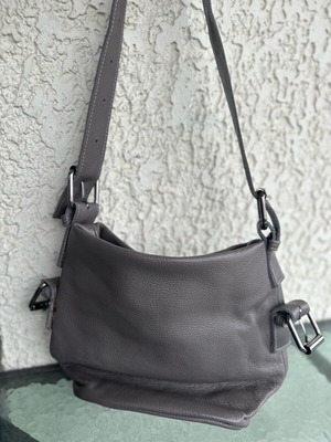 Δερμάτινη τσάντα χιαστί Elena Athanasiou σαν καινούργια, γκρι