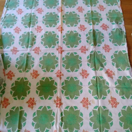 Vintage cotton tablecloths, set of 3