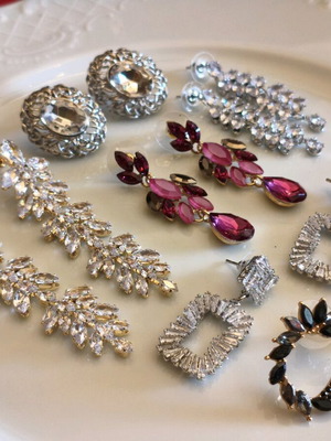 Set of impressive earrings new, brass & zinc alloy