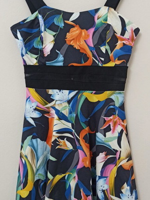Floral summer dress like new with transparency at waist and hem