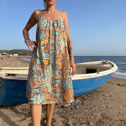 Light dress with abstract print like new, vintage style