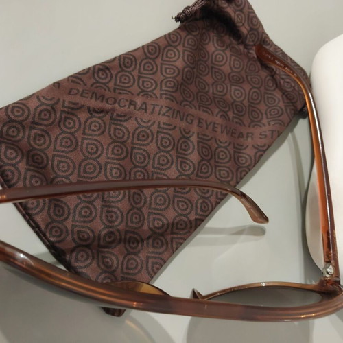 Vogue VO2578-S sunglasses like new, brown
