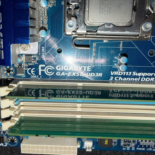 PC Gaming Set Core i7 950 with Gigabyte X58 Motherboard and 4GB RAM used
