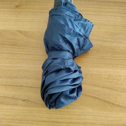 Blue rain umbrella with extension, CodeR32