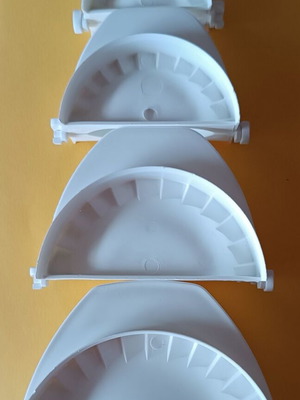 Dough cutters for pies like new, set of 4 crescent shapes