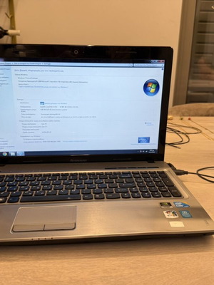 Laptop Core i3 M 380 2.53GHz μεταχειρισμένο, 100GB SSD, 15 ίντσες