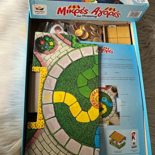 Board game Mikres Agores like new