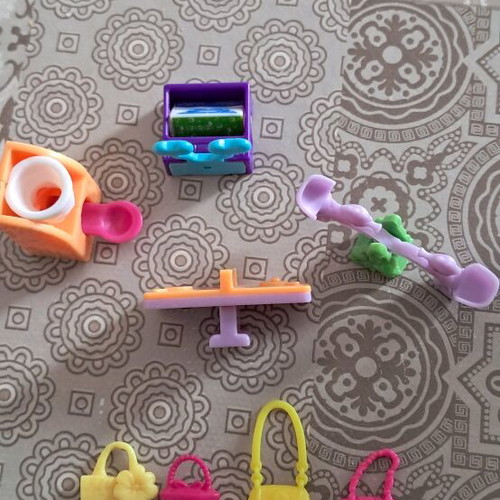 Polly Pocket toys and bags used