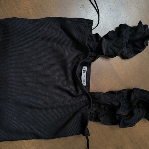 Zara crop top black size S like new